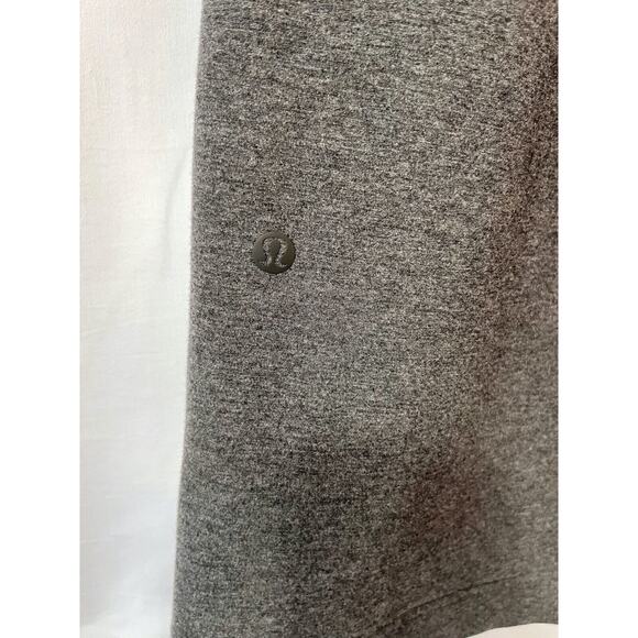 LULULEMON Women's Wide Leg Gray Cropped pants Sz Unknown See measurements - Picture 4 of 7